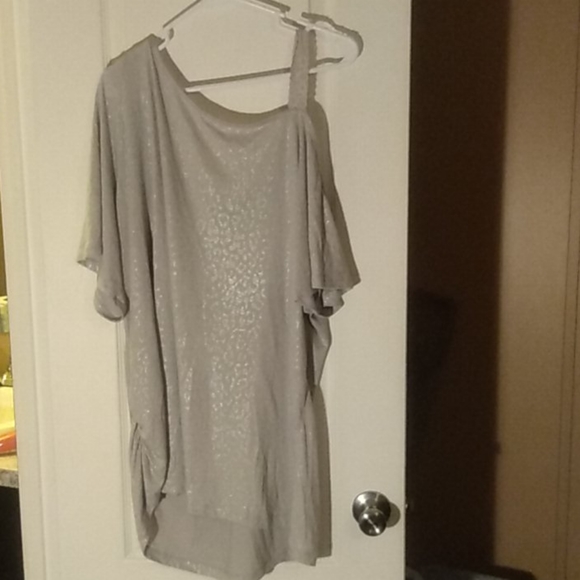 Tee-shirt - Picture 1 of 3